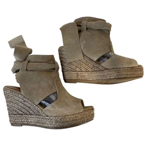 KANNA Suede Platform Wedge Heels - Picture 7 of 9